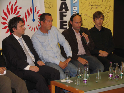 Foto: Zľava: predseda Správnej rady ÚPN Ivan Petranský, Martin Holák, Michal Schvarc, David Schriffl. Foto: Zľava: predseda SR ÚPN I. Petranský, M. Holák, M. Schvarc, D. Schriffl.